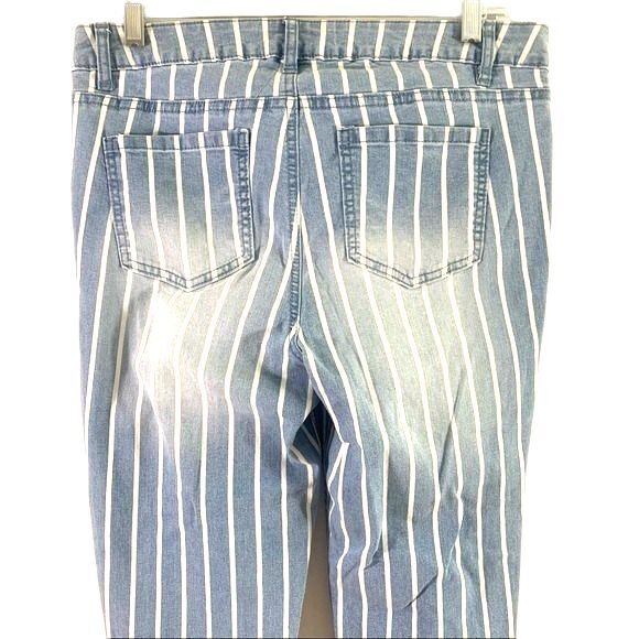 d. JEANS White Pin Striped Cropped Jeans Blue Size 4 - Picture 5 of 11